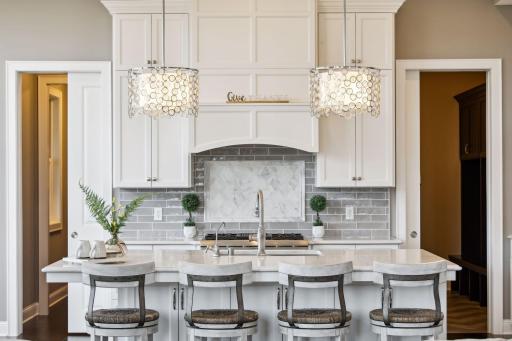 7624 Glen Alcove, Woodbury, MN 55129
