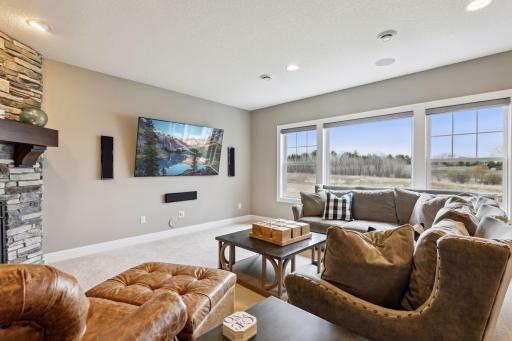 7624 Glen Alcove, Woodbury, MN 55129