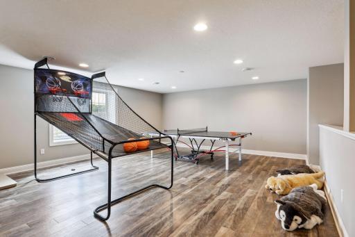 7624 Glen Alcove, Woodbury, MN 55129