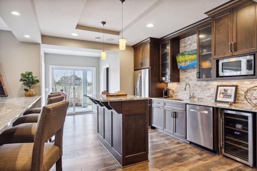 7624 Glen Alcove, Woodbury, MN 55129