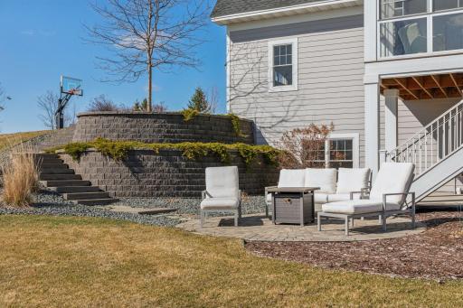 7624 Glen Alcove, Woodbury, MN 55129