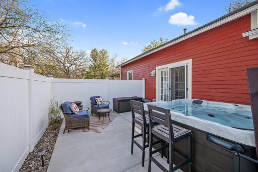 Enjoy Indoor/Outdoor Living - Hot Tub stays!