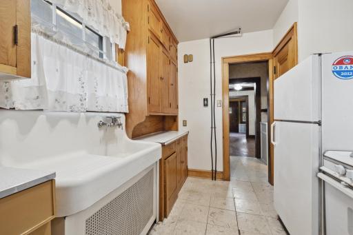 2500 Garfield Street NE, Minneapolis, MN 55418