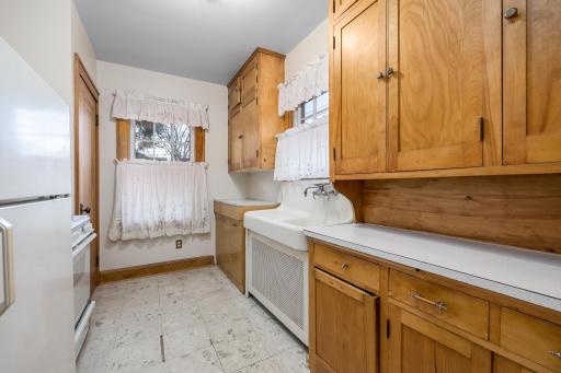 2500 Garfield Street NE, Minneapolis, MN 55418