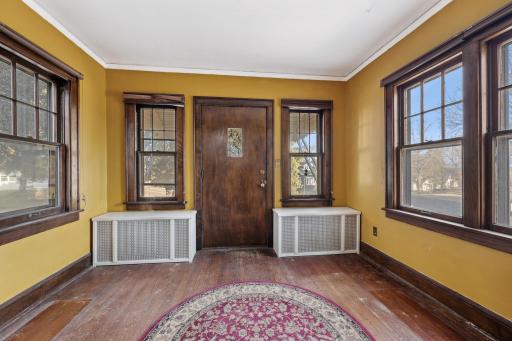 2500 Garfield Street NE, Minneapolis, MN 55418