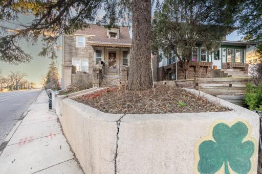 2500 Garfield Street NE, Minneapolis, MN 55418