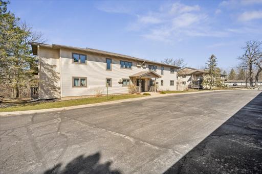6655 Buckley Circle, 303, Inver Grove Heights, MN 55076