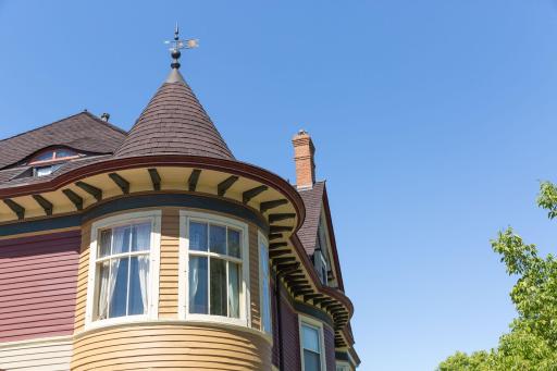 985 Summit Avenue, Saint Paul, MN 55105