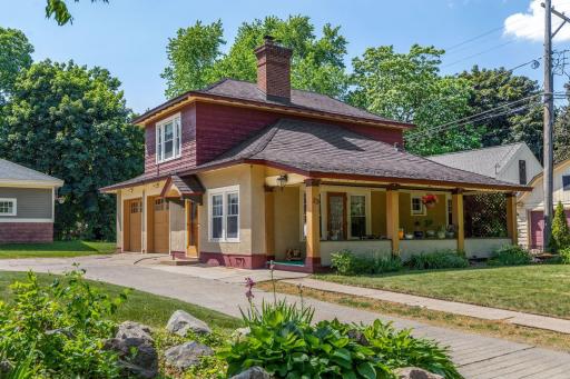 985 Summit Avenue, Saint Paul, MN 55105