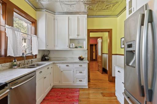 985 Summit Avenue, Saint Paul, MN 55105