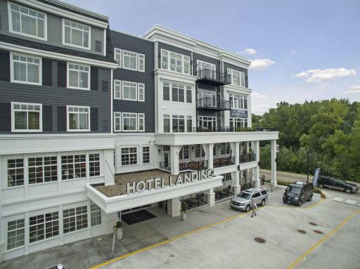 935 Lake Street E, 302, Wayzata, MN 55391
