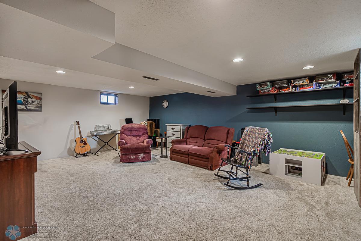 family room 2