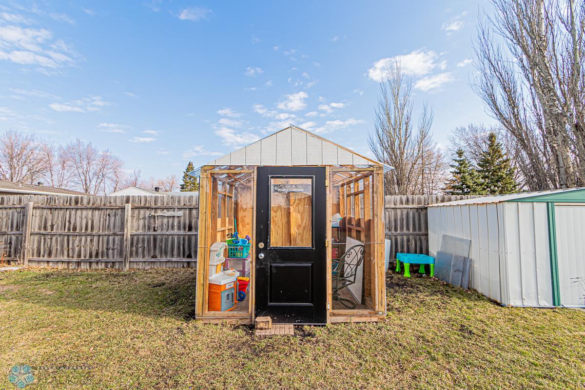Greenhouse negotiable