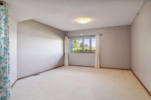 3790 Lone Cedar Lane, Chaska, MN 55318