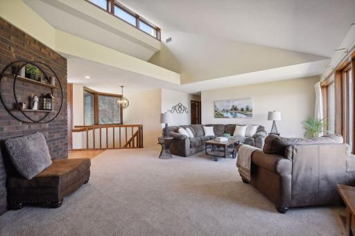 3790 Lone Cedar Lane, Chaska, MN 55318