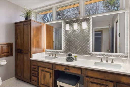3790 Lone Cedar Lane, Chaska, MN 55318