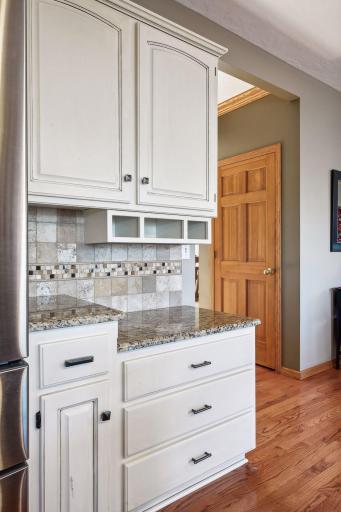 Abundance of cabinetry and fabulous drawers. Solid 6 panel doors throughout!