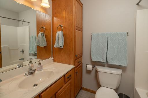 Upper Full Bathroom
