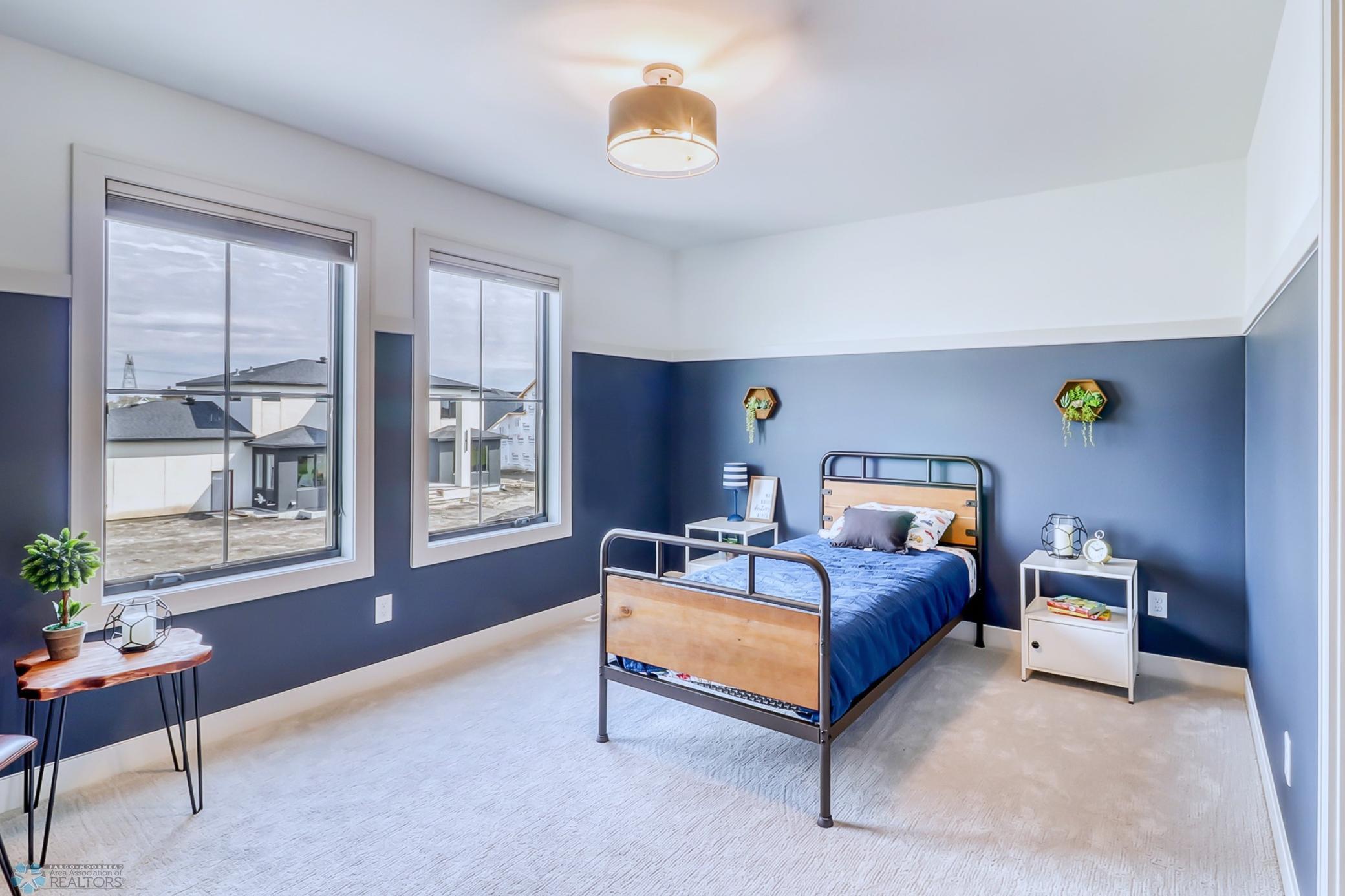 Upstairs Bedroom2_1.jpg