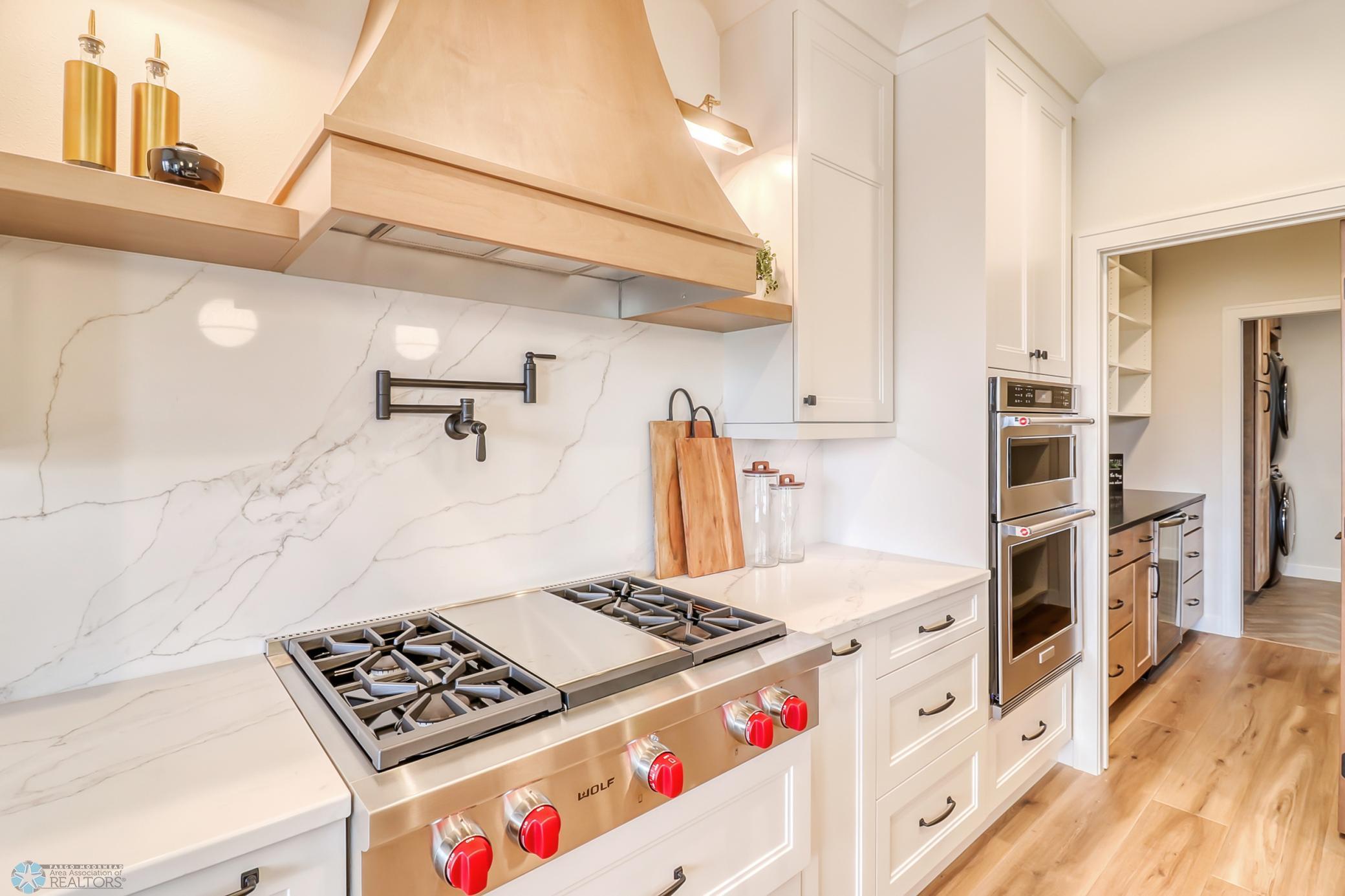 Kitchen1_5.jpg