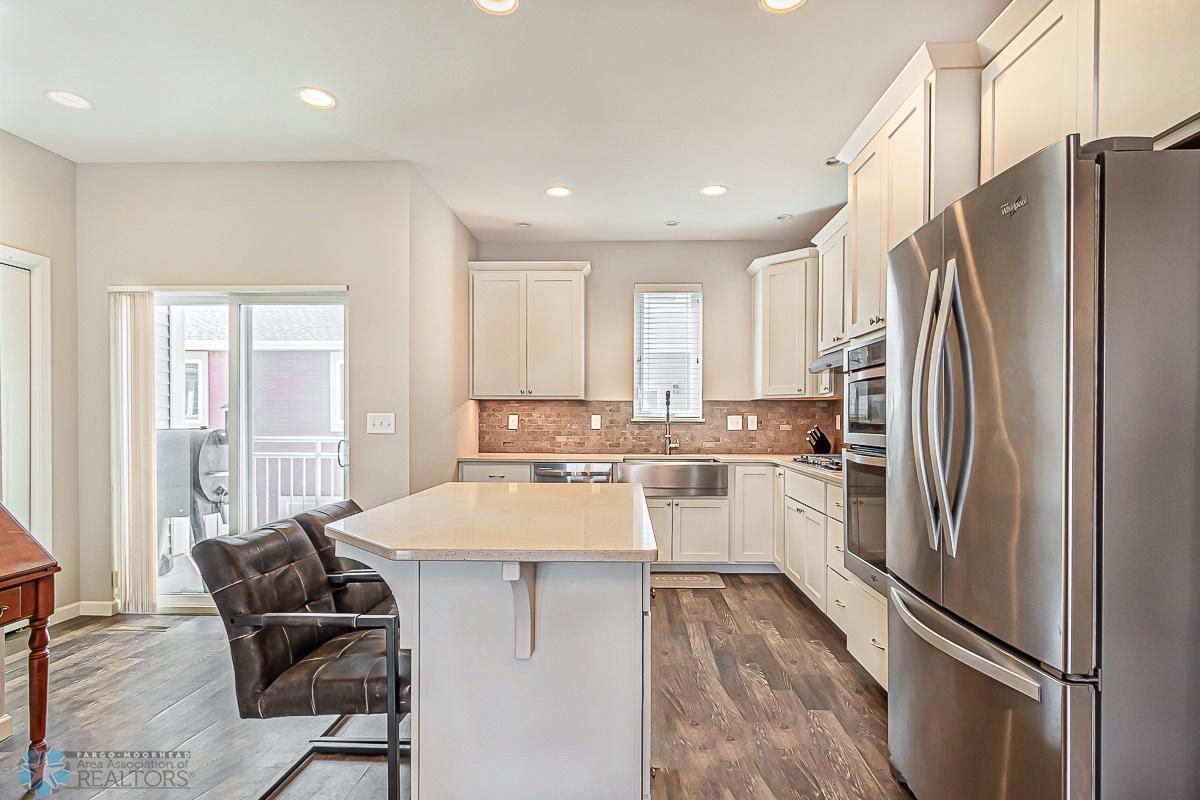 Kitchen_3.jpg