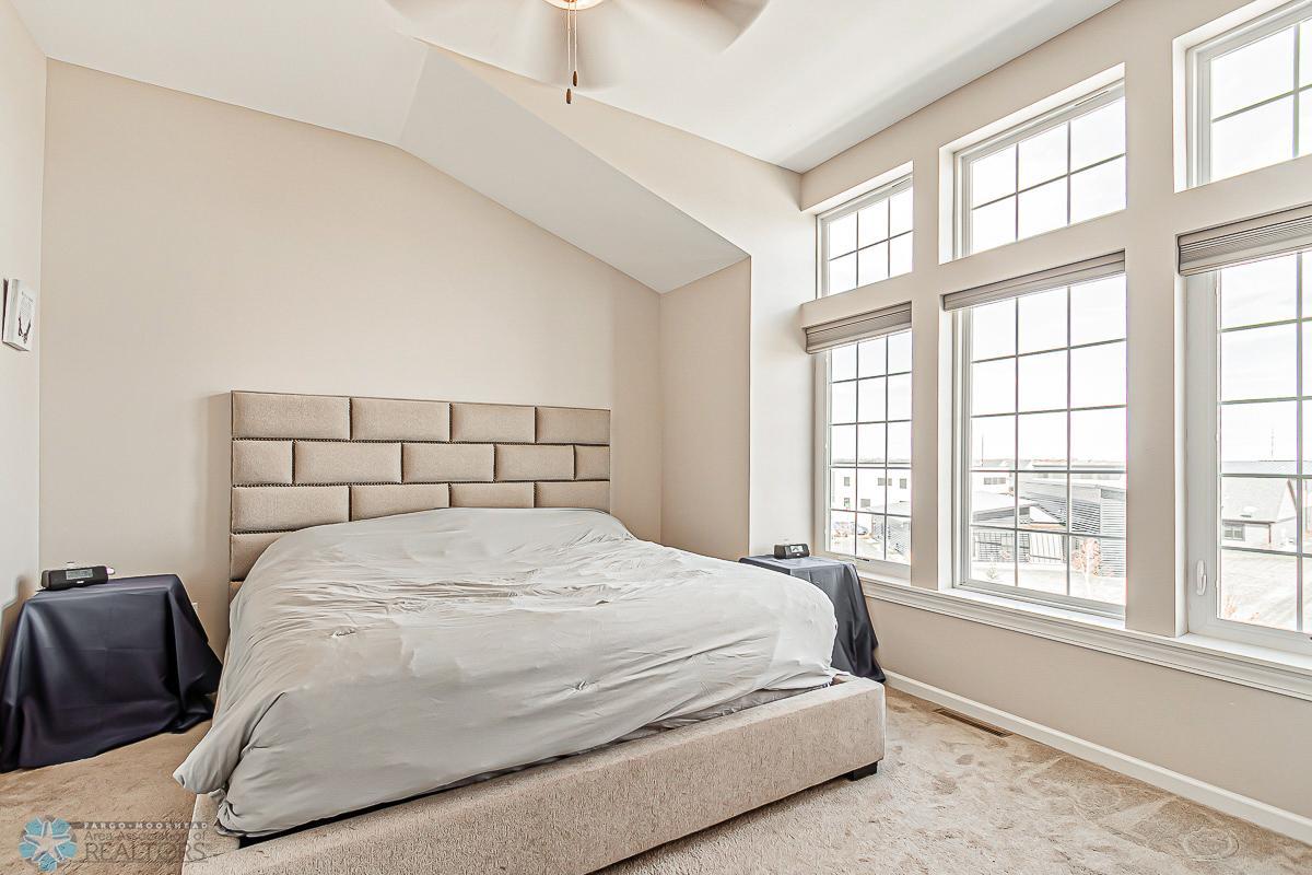 Master_Bedroom_1.jpg