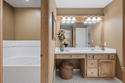 Walk-through full bathroom, central to the upper level bedrooms.