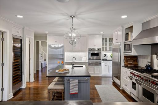 18202 Shavers Lake Drive, Wayzata, MN 55391