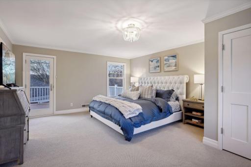 18202 Shavers Lake Drive, Wayzata, MN 55391