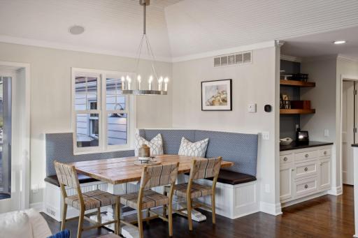 18202 Shavers Lake Drive, Wayzata, MN 55391