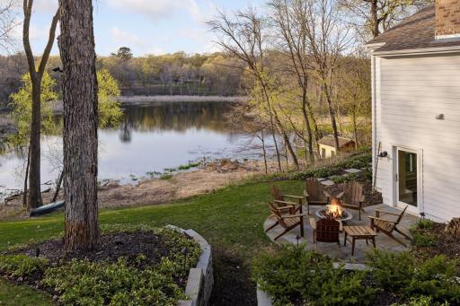18202 Shavers Lake Drive, Wayzata, MN 55391