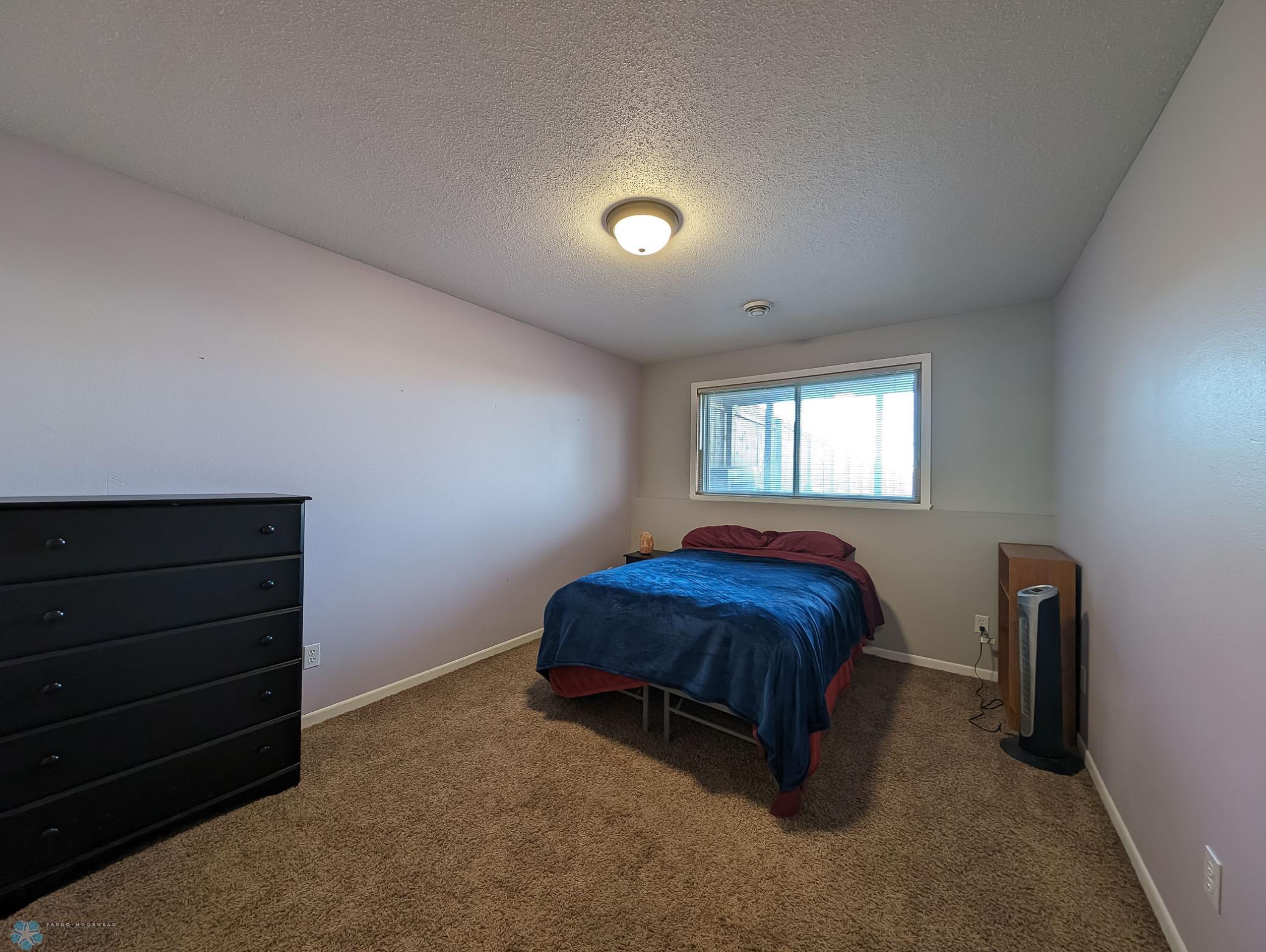 L2P035-140617560.jpg