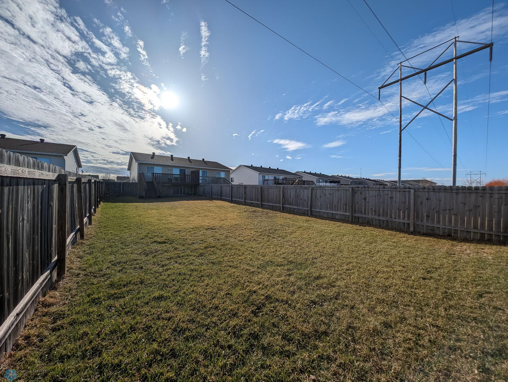 L2P044-141501983.jpg