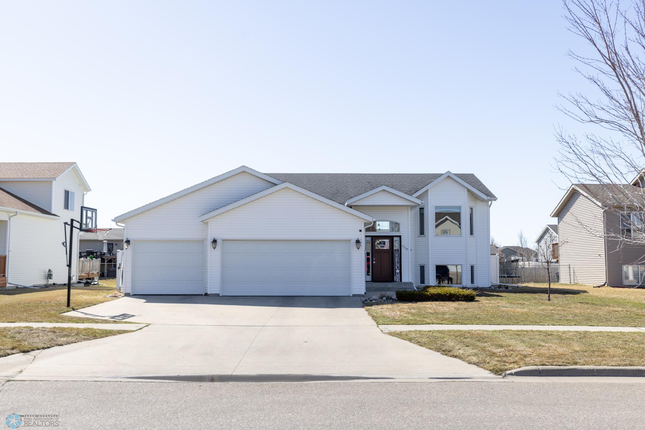 3538 Eagle Run Dr. W. West Fargo