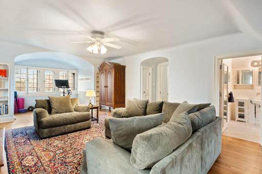 485 Summit Avenue, Saint Paul, MN 55102