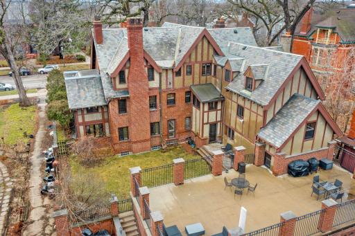 485 Summit Avenue, Saint Paul, MN 55102