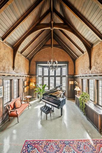 21-web-or-mls-485 Summit Ave-0101 (2).jpg