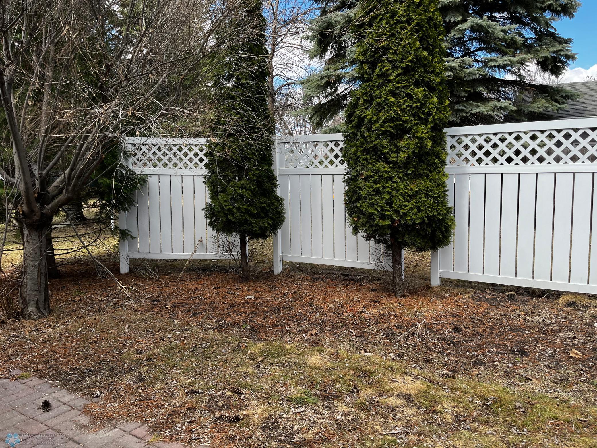 Privacy fence jpeg