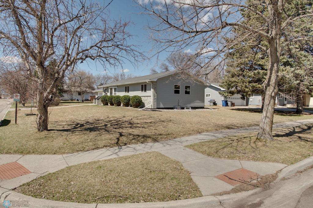 920_11th_Ave_N-50.jpg