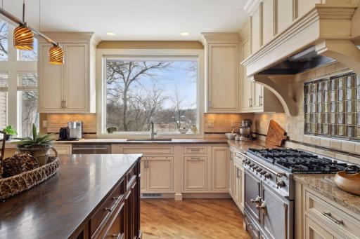 19435 Waterford Place, Excelsior, MN 55331