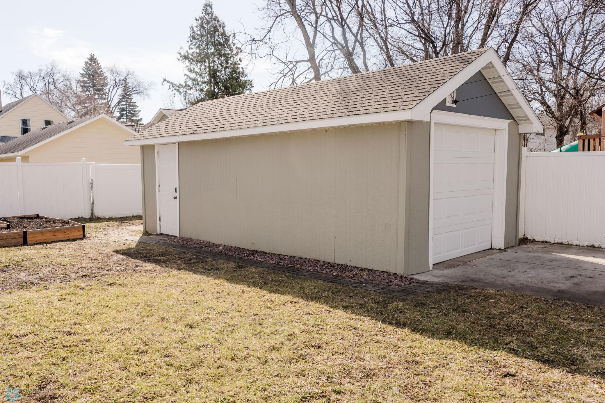 1 Stall Garage - Extra Deep