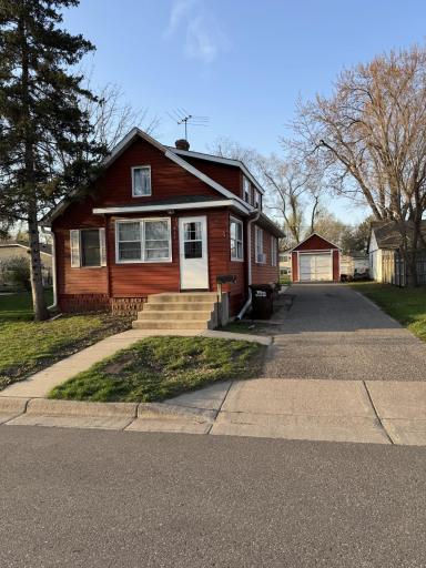 817 11th Street W, Hastings, MN 55033