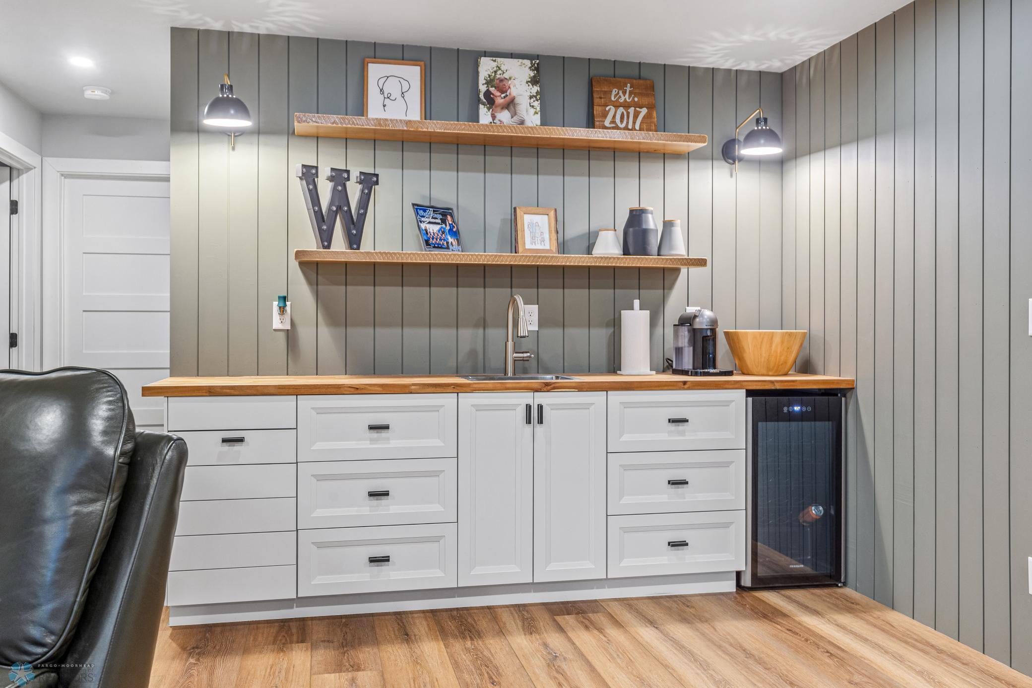 Basement wet bar
