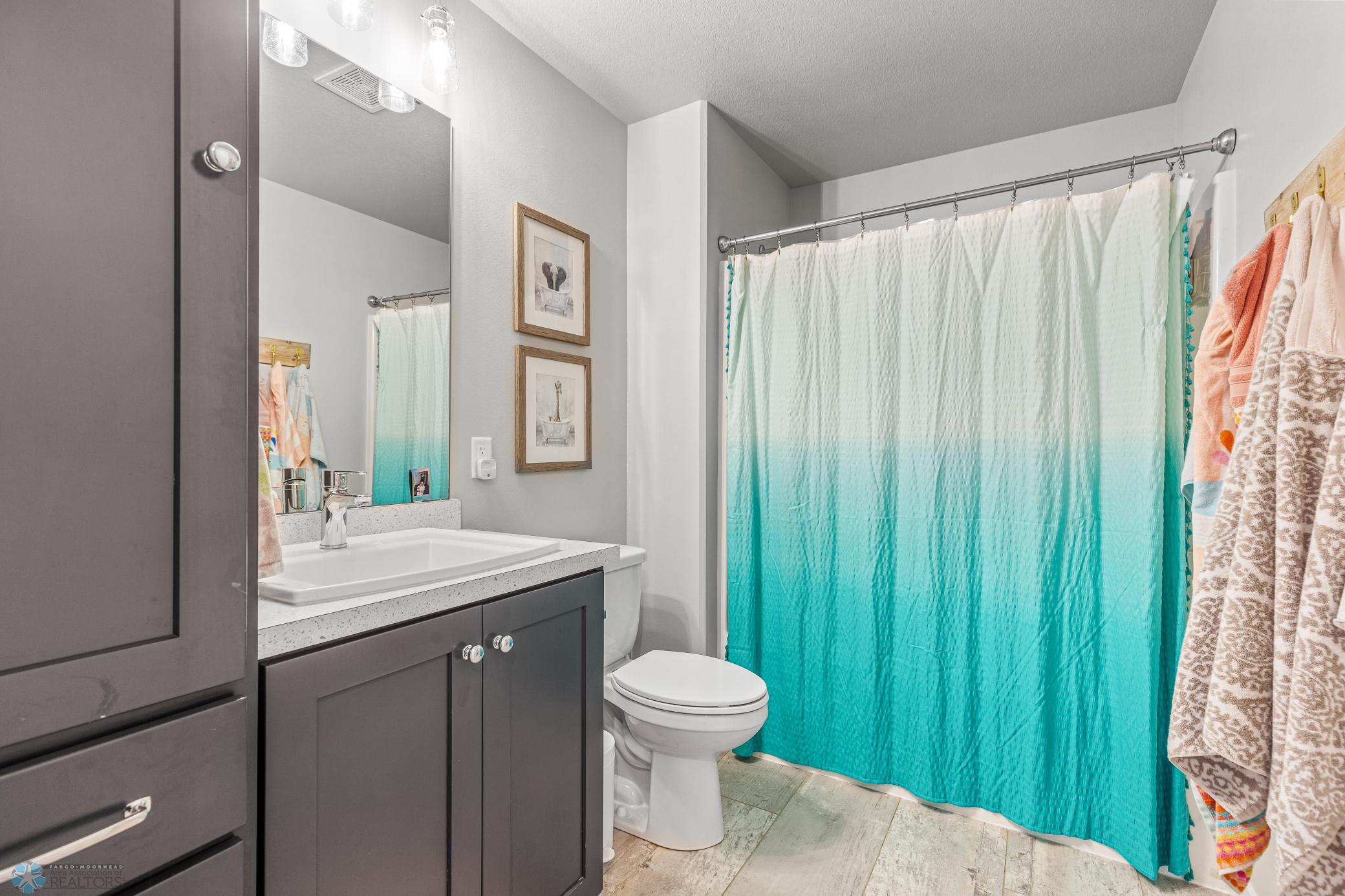 Upstairs second bathroom