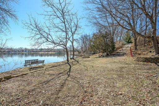 6870 Minnewashta Parkway, Excelsior, MN 55331