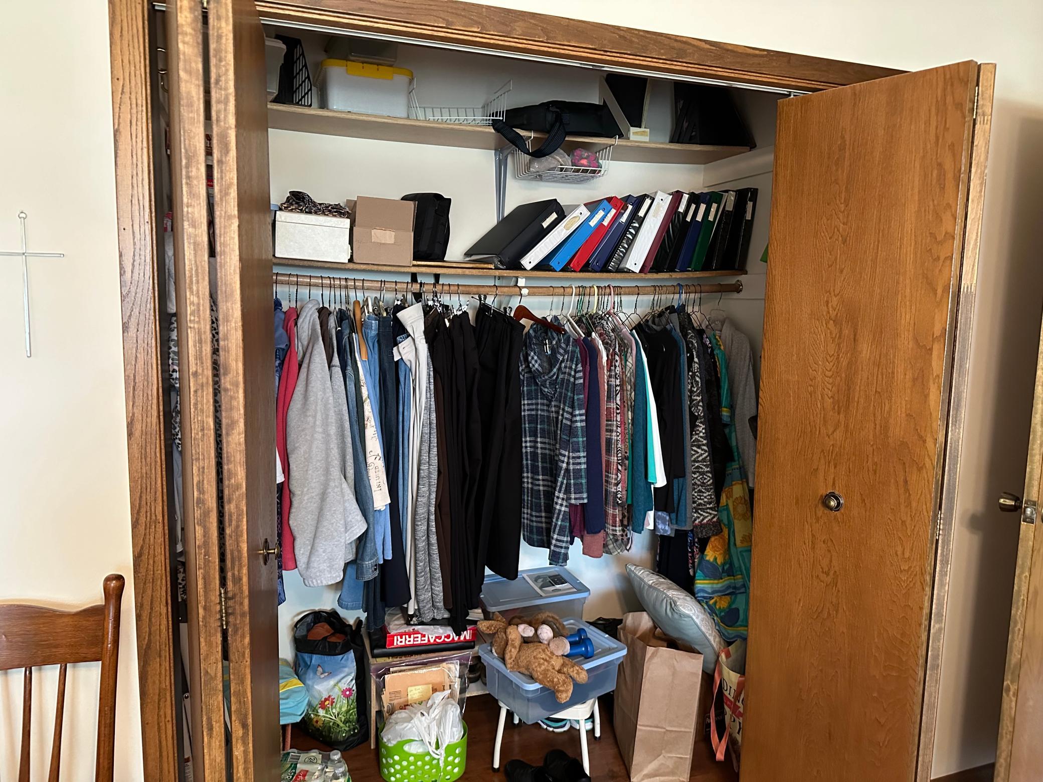 Bedroom 1 closet.jpg