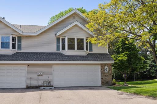 356 Upper Wood Way, Burnsville, MN 55337