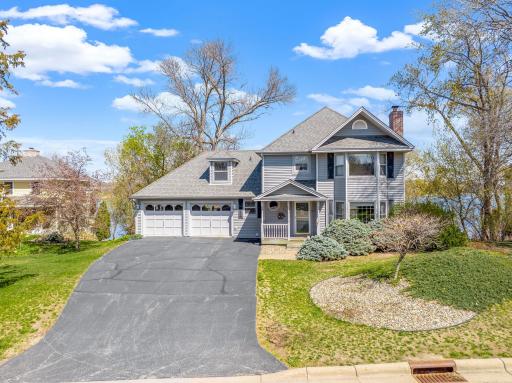 5520 Fairlawn Shores Trail SE, Prior Lake, MN 55372