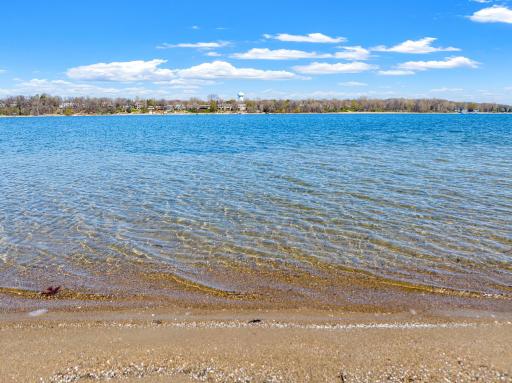 5520 Fairlawn Shores Trail SE, Prior Lake, MN 55372