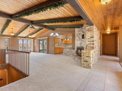 Large living room space great for entertaining
